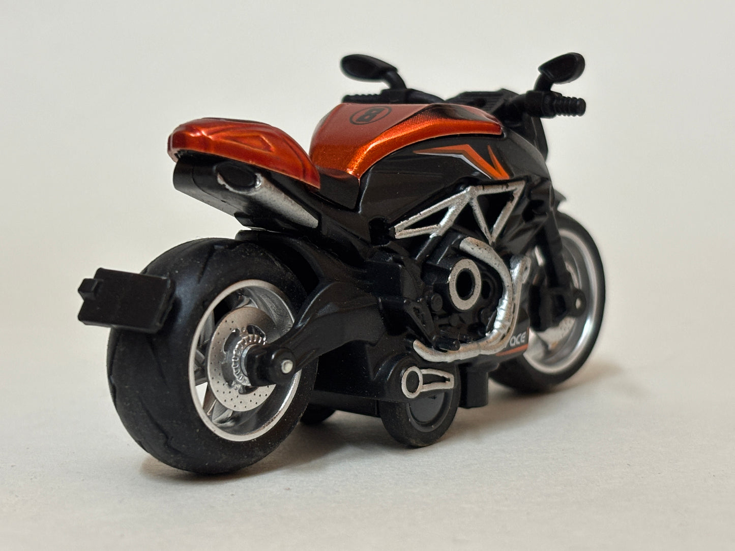 Hara Daku Pull-Back Diecast Motorcycle – Collectible Metal Toy Bike