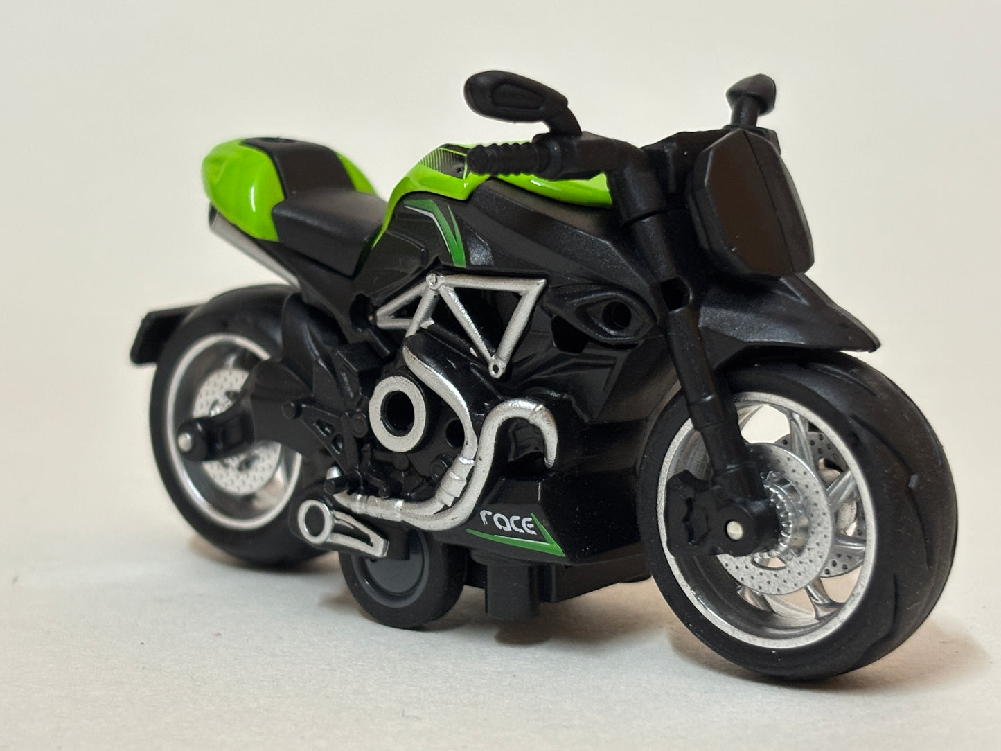 Hara Daku Pull-Back Diecast Motorcycle – Collectible Metal Toy Bike