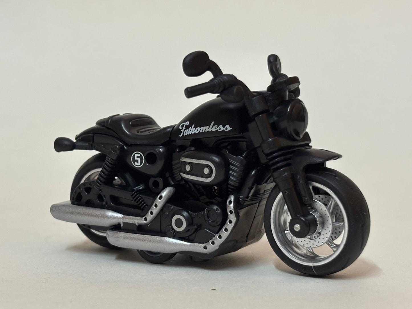 Highway Raja Pull-Back Diecast Motorcycle – Collectible Metal Toy Bike