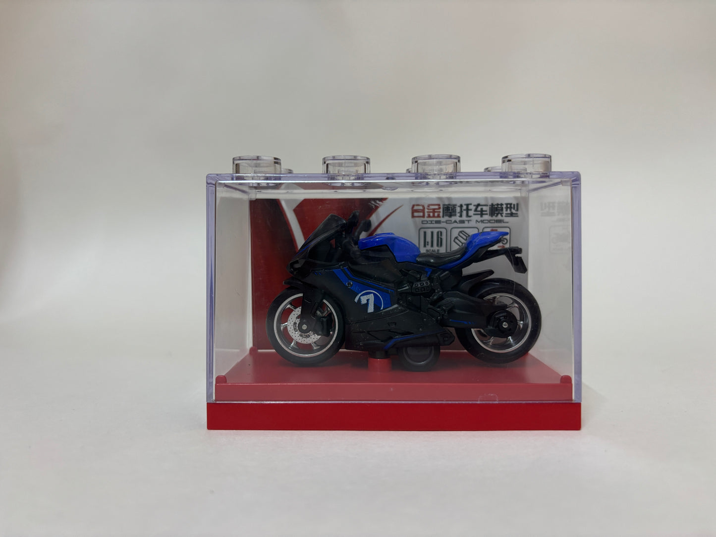 Pakka Racer Pull back Diecast Motorcycle – Collectible Metal Toy Bike