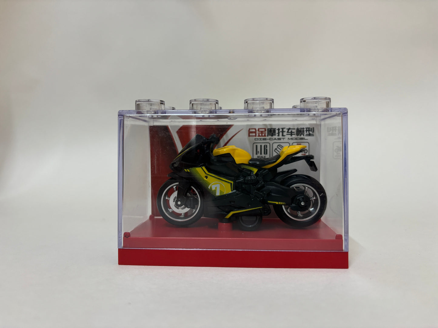 Pakka Racer Pull back Diecast Motorcycle – Collectible Metal Toy Bike